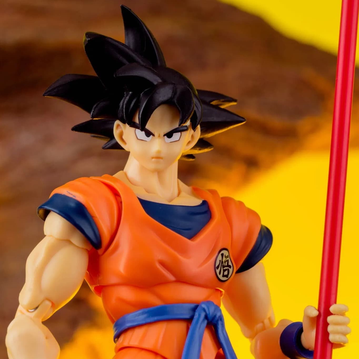 Goku (Mario Castañeda)